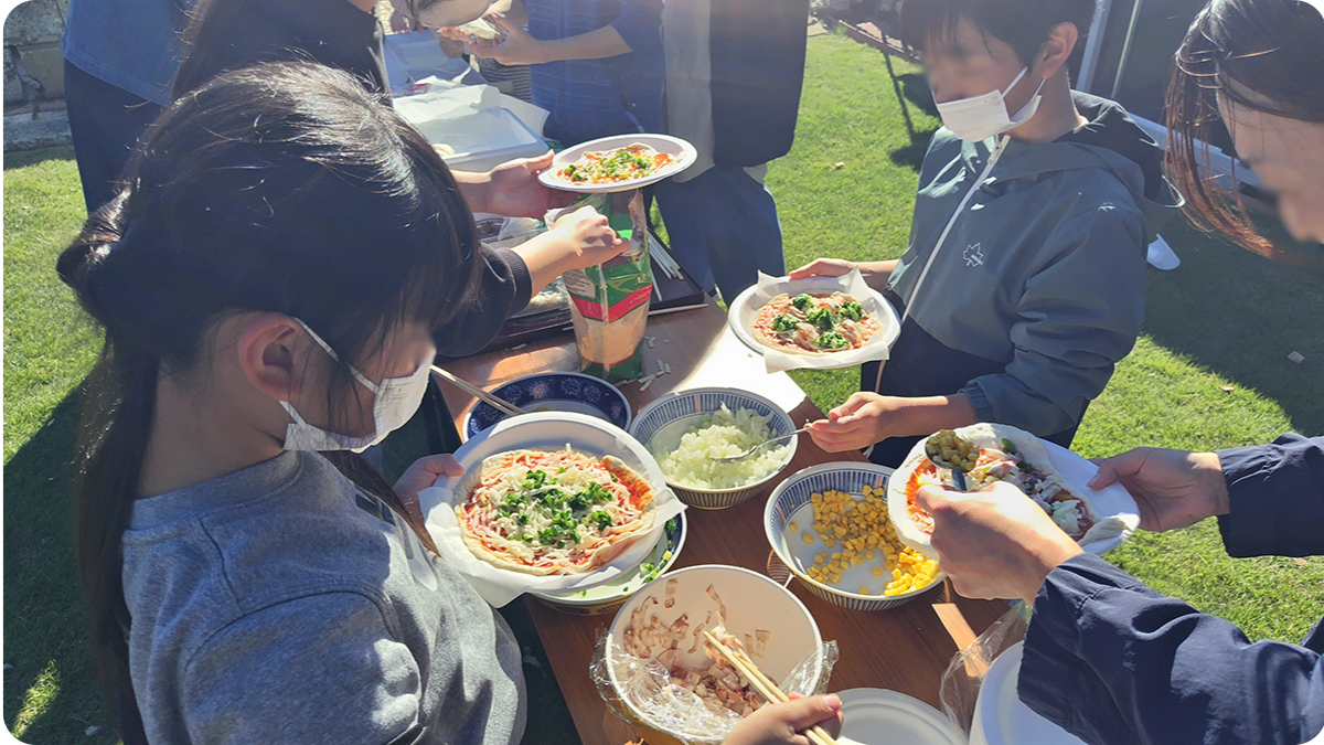 寺子屋きくち 茨城県ひたちなか市のアットホームな学習塾 小学生向けピザパーティーの様子です